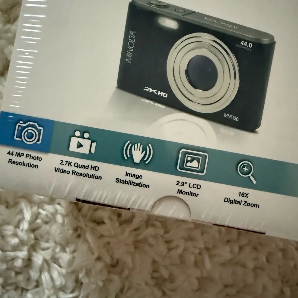 MNR20 Digital Camera